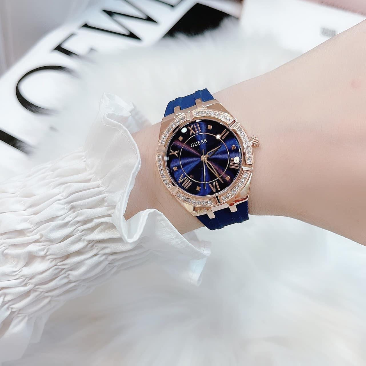 Guess blue silicone watch sale